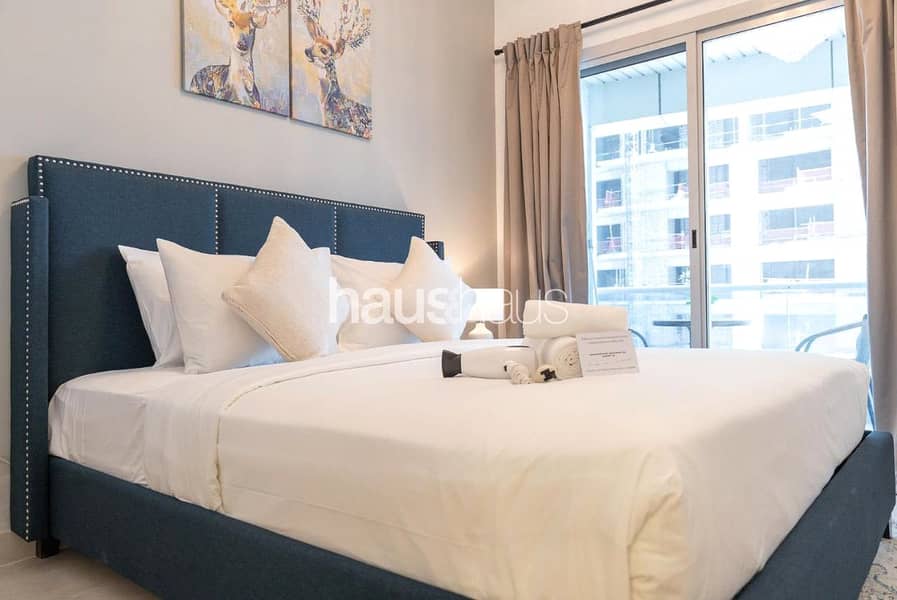 Upgraded | Furnished 1-Bed | Prime Marina Location - Image 9