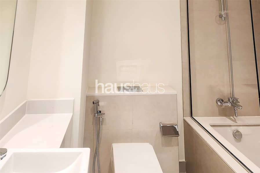 Single Row | Brand New | Spacious Layout - Image 7