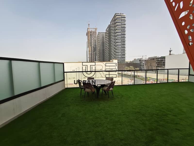 Large terrace I Vacant on Transfer I WELL - DESIGNED - Image 10