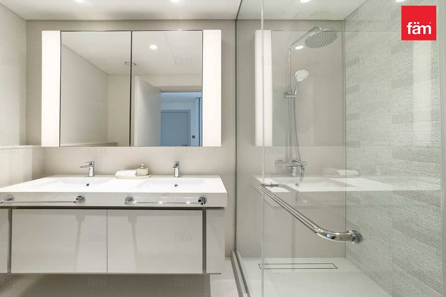 Full Marina Views | Upgraded | Private Beach - Image 21