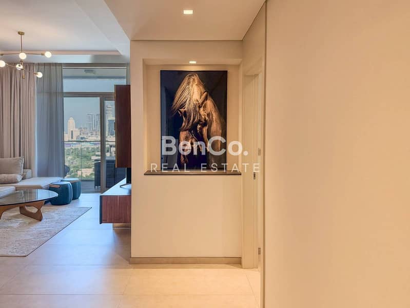 Mid Floor | Skyline View | Vacant - Image 11