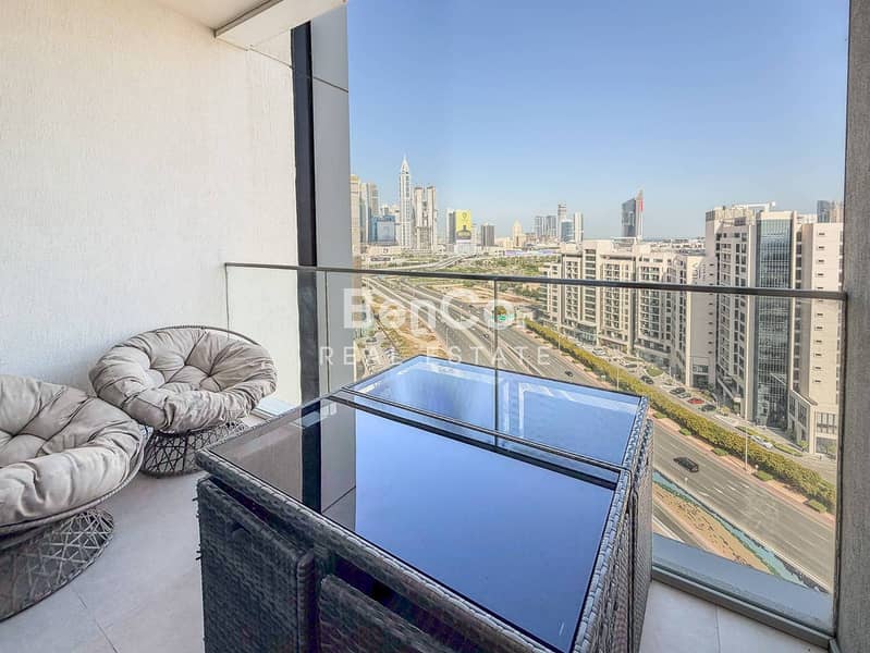 Mid Floor | Skyline View | Vacant - Image 12