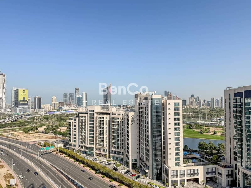 Mid Floor | Skyline View | Vacant - Image 13