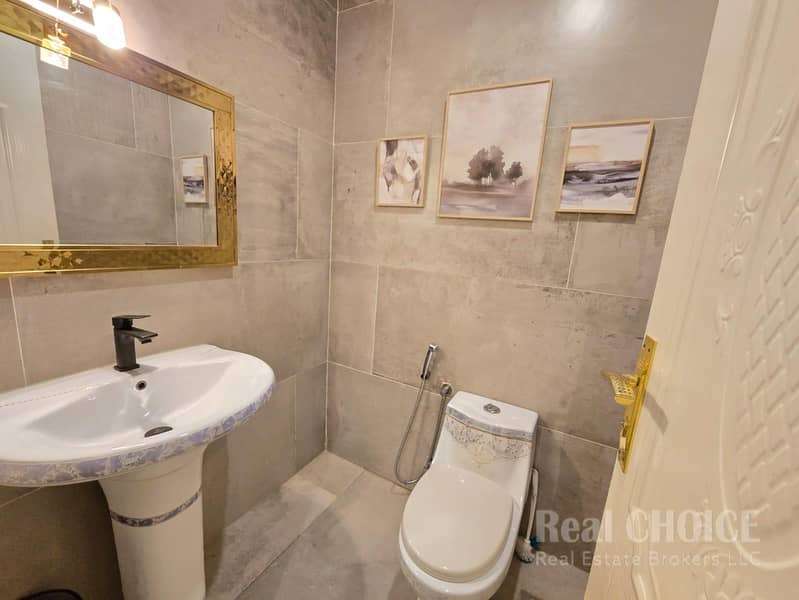 Bright & Beautiful | Furnished | 4BR Villa - Image 22