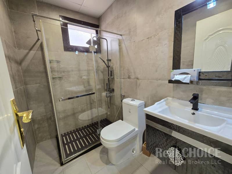 Bright & Beautiful | Furnished | 4BR Villa - Image 24