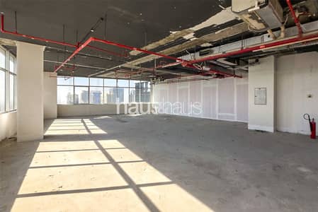 Office for Rent in Jumeirah Lake Towers (JLT), Dubai - Premium Location | Fitted | DMCC
