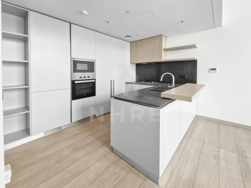 ELLINGTON | 2BED/2BATH | APPLIANCES | NEXT TO PARK