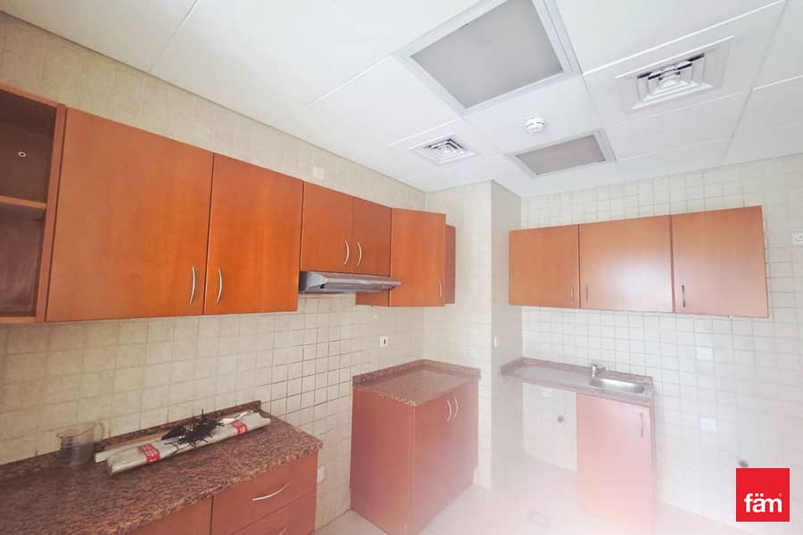 Vacant | Garden Views |Spacious | Prime location