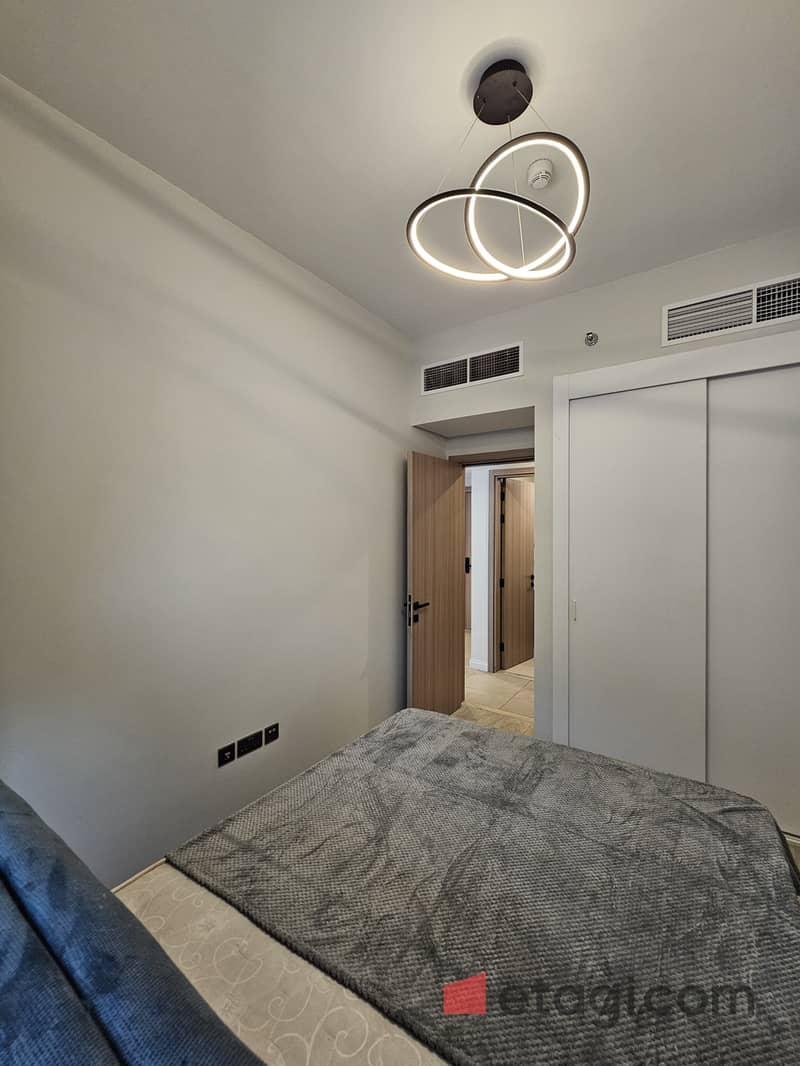 BURJ KHALIFA VIEW | DUBAI CANAL VIEW | NEAR METRO