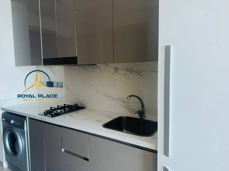 Spacious Studio | Burj Khalifa View | Farhad Azizi - Image 6