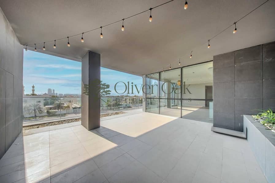 Large Layout | Massive Landscaped Balcony | Modern - Image 7