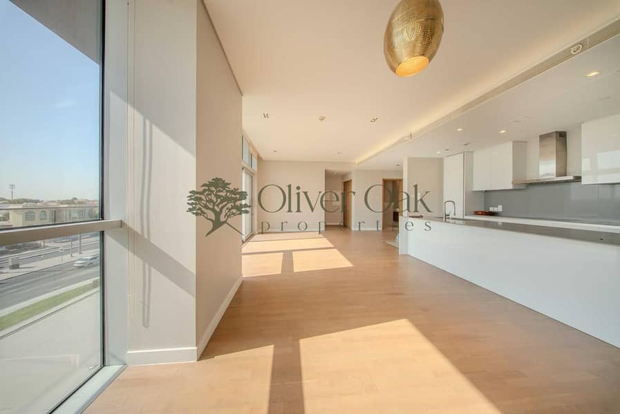 Large Layout | Massive Landscaped Balcony | Modern - Image 12