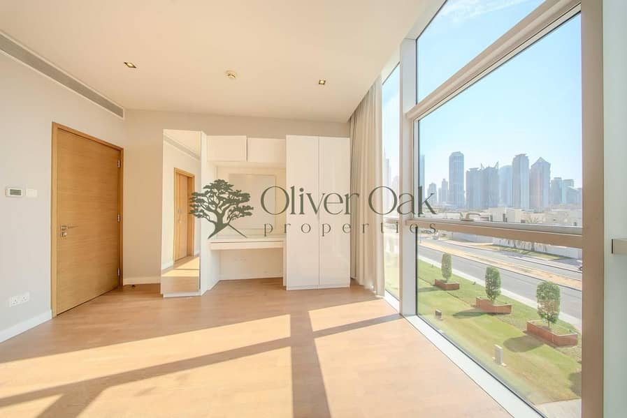 Large Layout | Massive Landscaped Balcony | Modern - Image 20