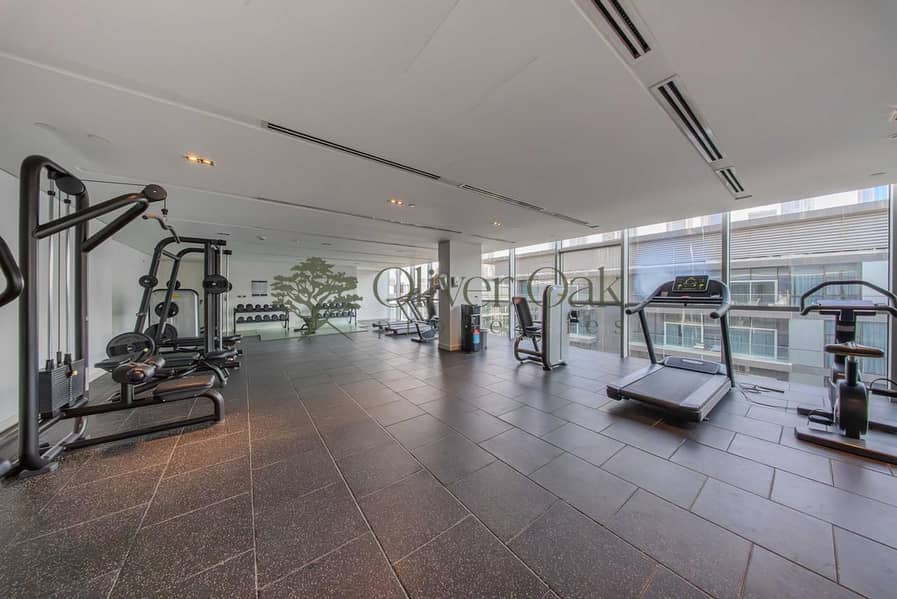 Large Layout | Massive Landscaped Balcony | Modern - Image 38