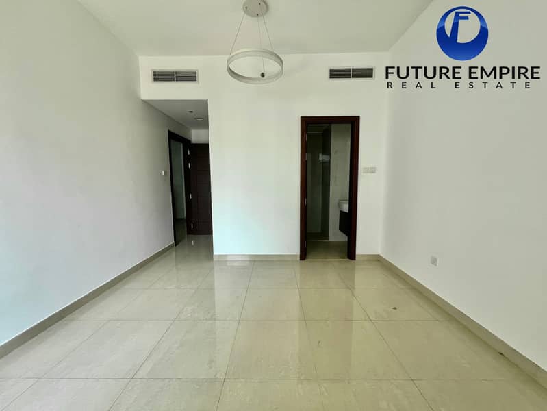 Huge 1bhk | Spacious Unit | Prime Location - Image 10