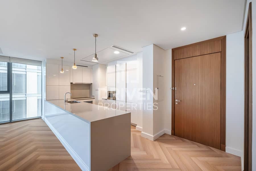 Corner Unit | Full Canal and Burj Khalifa View - Image 8