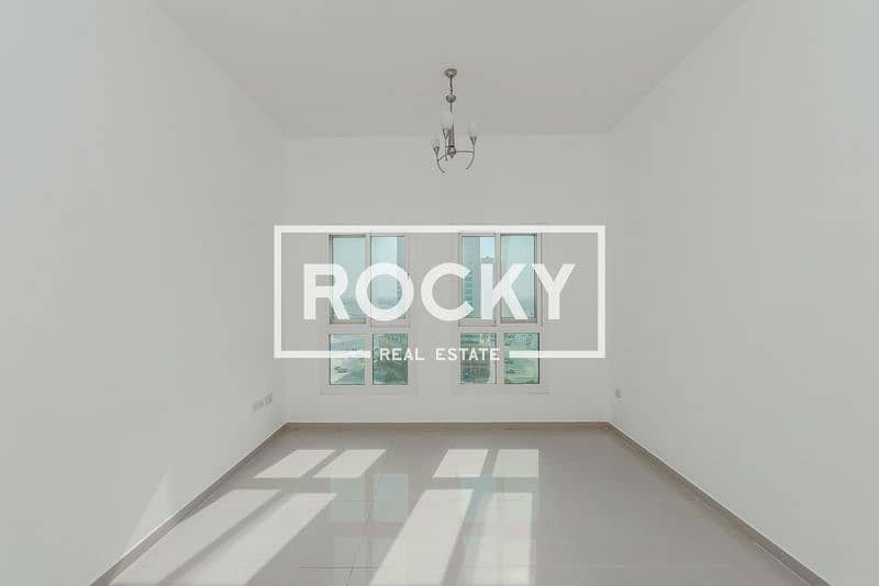 1 B/R Central AC Apt with Pool, Gym & Sauna & Parking - Image 11