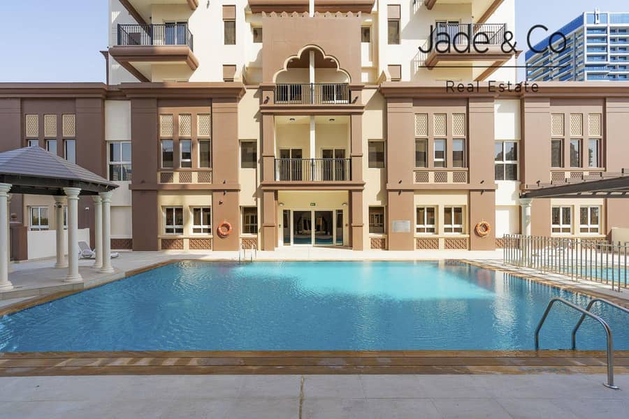 Community Expert | 1 BHK | Vacant on Transfer