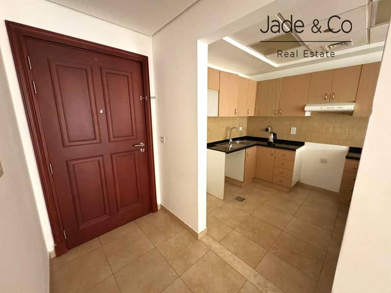 Community Expert | 1 BHK | Vacant on Transfer - Image 6