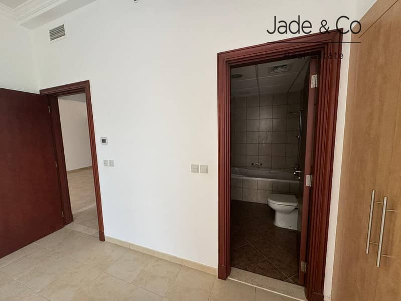 Community Expert | 1 BHK | Vacant on Transfer - Image 11