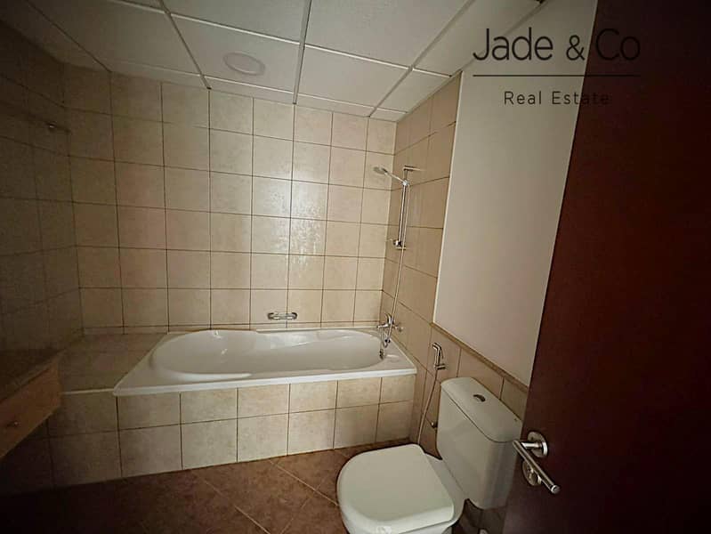 Community Expert | 1 BHK | Vacant on Transfer - Image 13