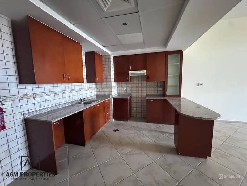 Vacant | Prime Location | Decent