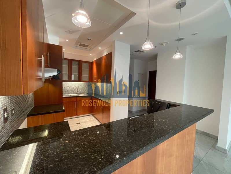 WELL MAINTAINED | BRIGHT APARTMENT | SZR VIEW - Image 6