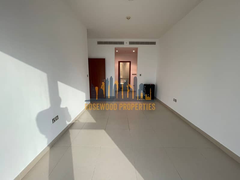 WELL MAINTAINED | BRIGHT APARTMENT | SZR VIEW - Image 10