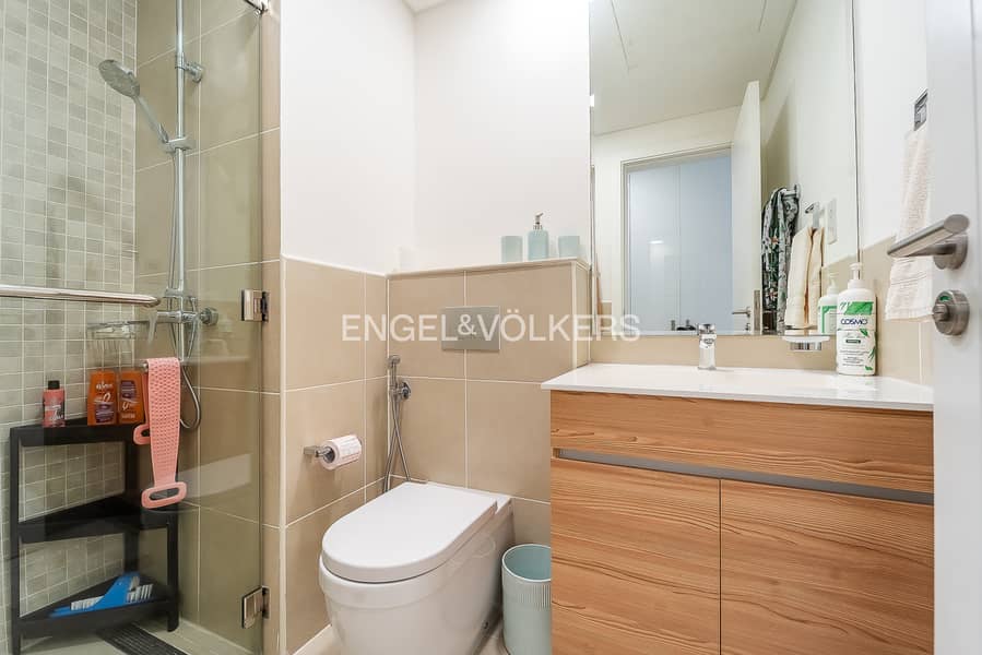 Golf Course View | Vacant on Transfer - Image 16