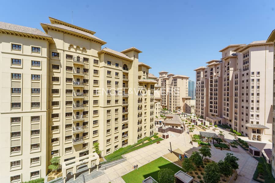 Golf Course View | Vacant on Transfer - Image 22