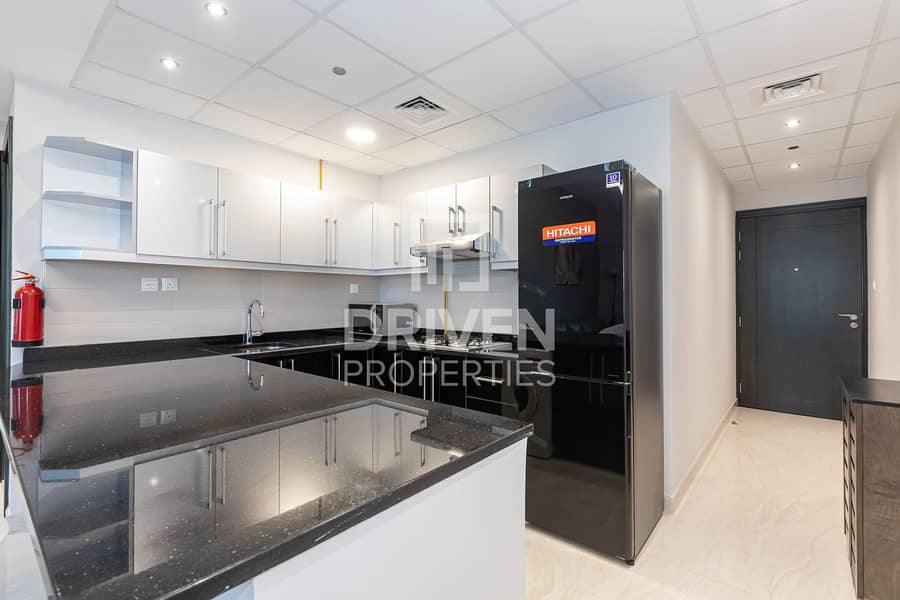 Spacious Layout | High Floor | Upgraded Unit - Image 11