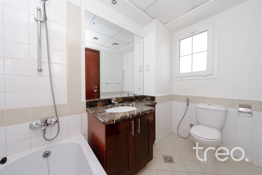 Great Location | View Today | Vacant - Image 12