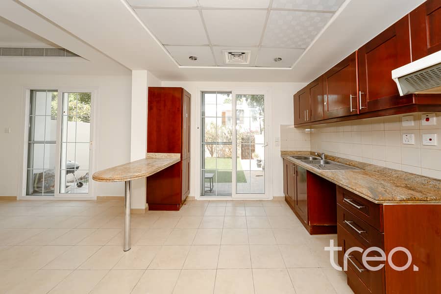 Great Location | View Today | Vacant - Image 14