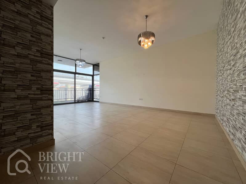 LARGE 3BR CLOSE KITCHEN CHILLER FREE NEXT 2 THE METRO