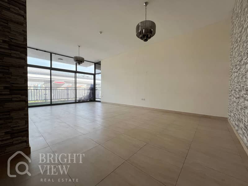 LARGE 3BR CLOSE KITCHEN CHILLER FREE NEXT 2 THE METRO