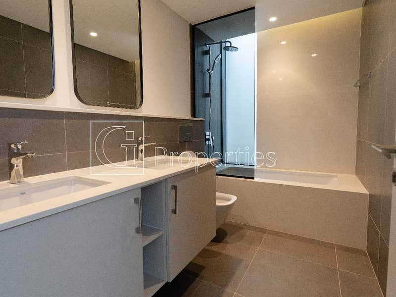 Single Row | Close to Amenities | Big Layout - Image 8