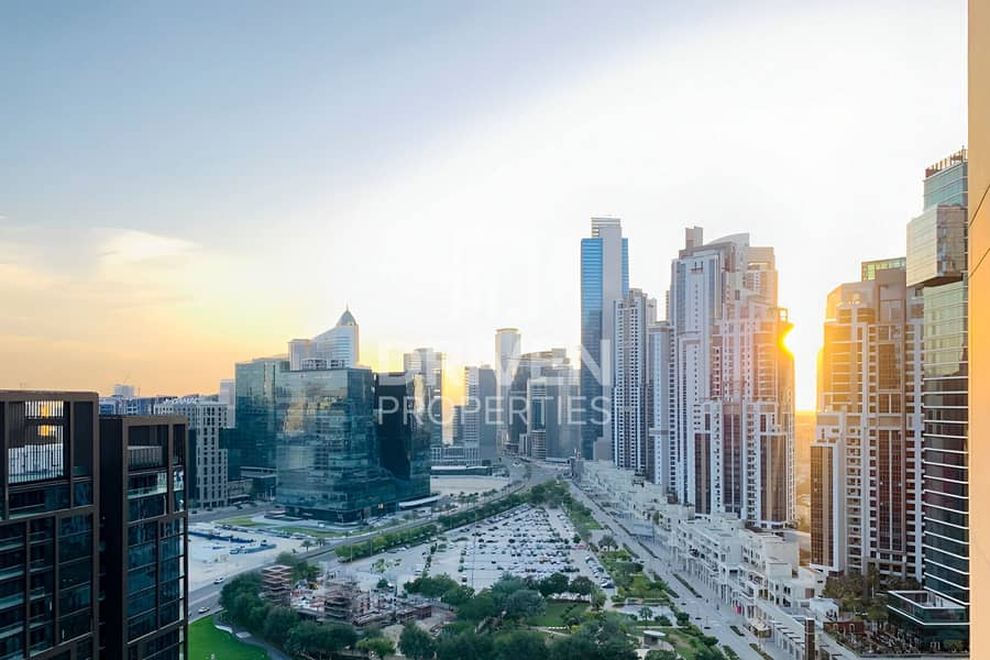 Community View | Spacious Layout plus Study Room