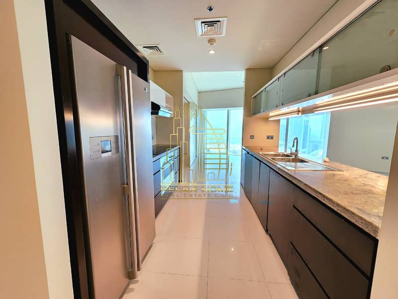 Luxurious 3BHK | Chiller Free | SZR View | Prime Location - Image 16