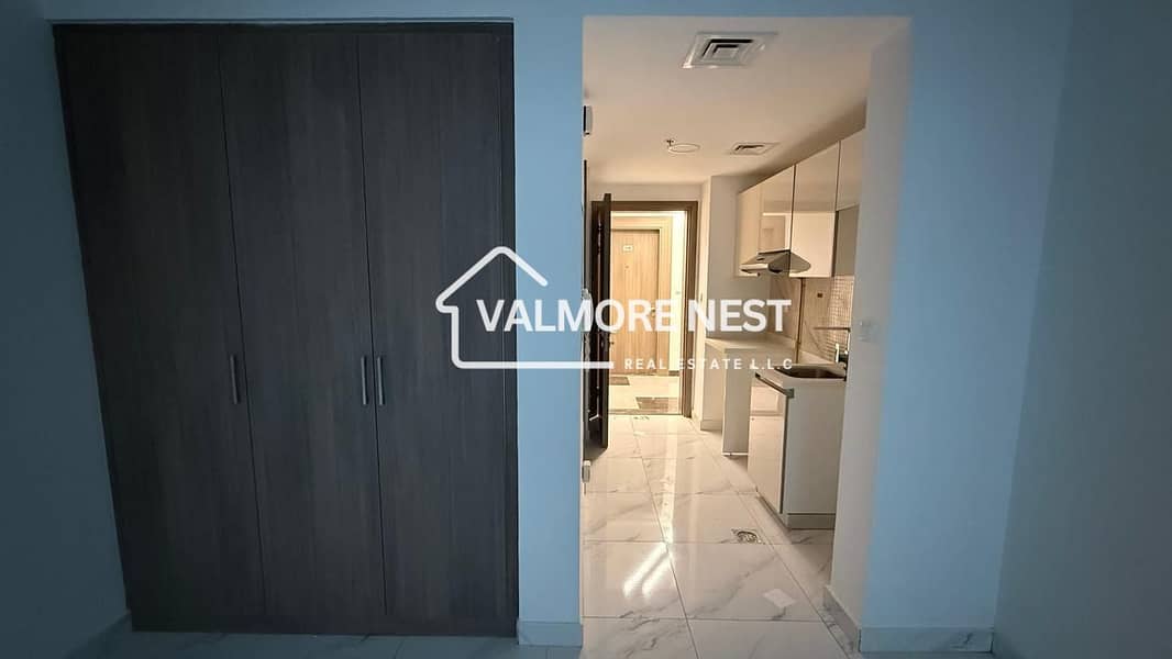 Spacious I Premium finishing I Best pick - Image 10