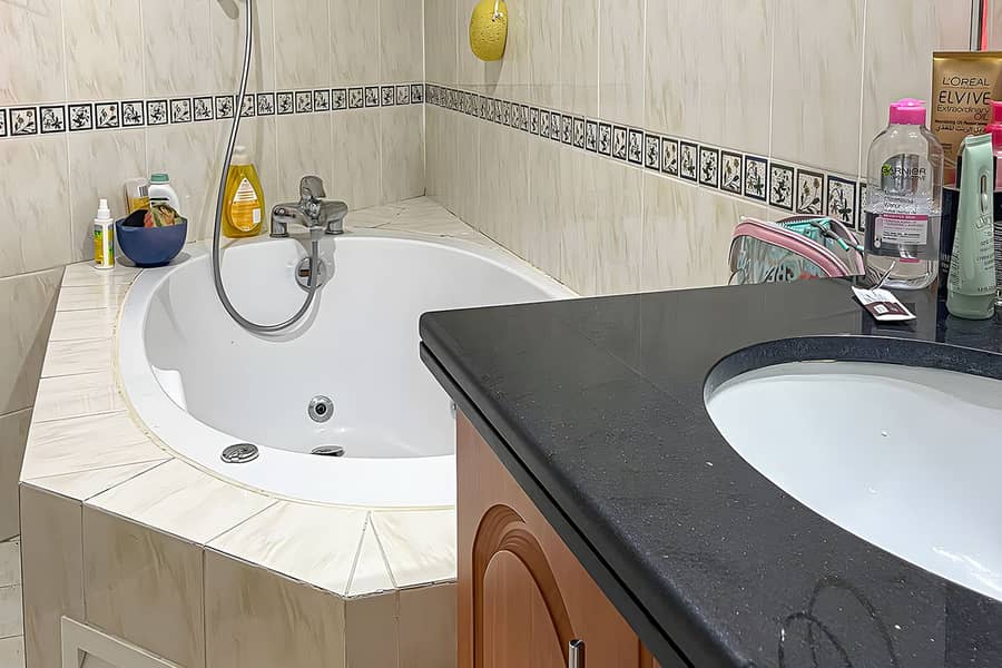 Marina View | Mid-Floor | Unfurnished | Managed - Image 20