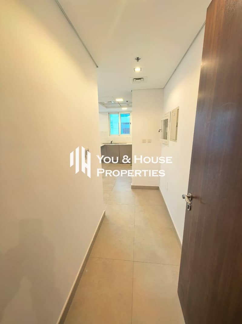 Elegant Urban Living I Fitted Kitchen I Amazing Amenities - Image 13