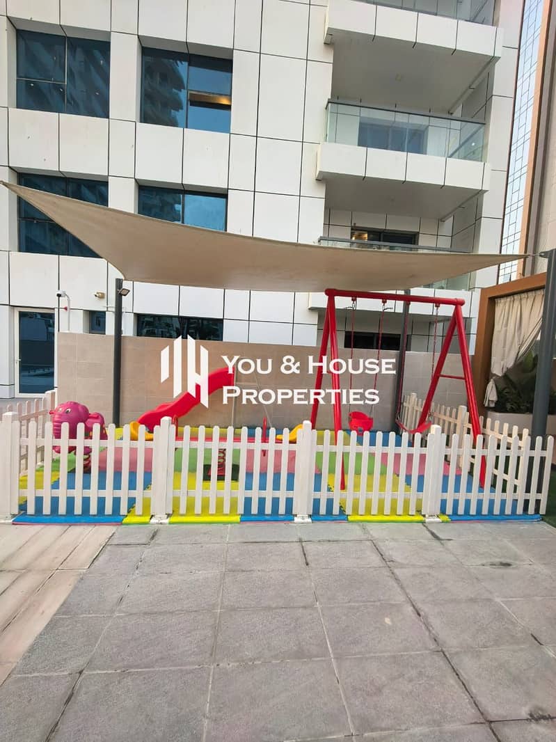 Elegant Urban Living I Fitted Kitchen I Amazing Amenities - Image 16