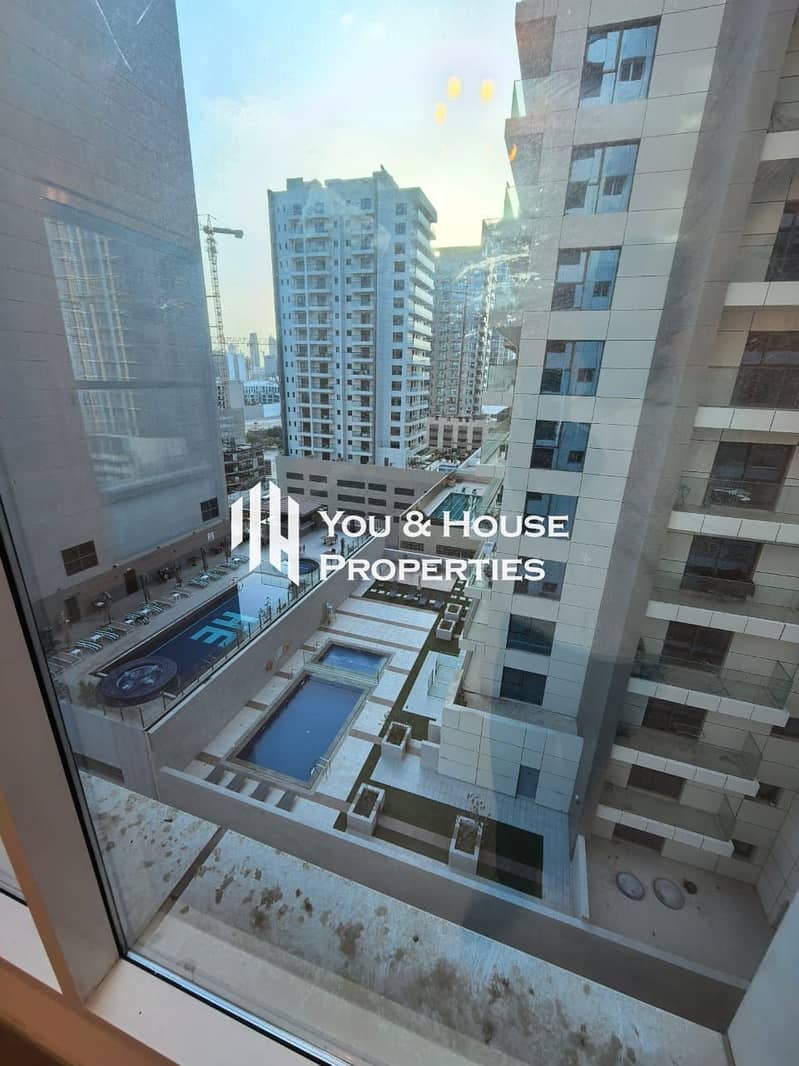 Elegant Urban Living I Fitted Kitchen I Amazing Amenities - Image 19