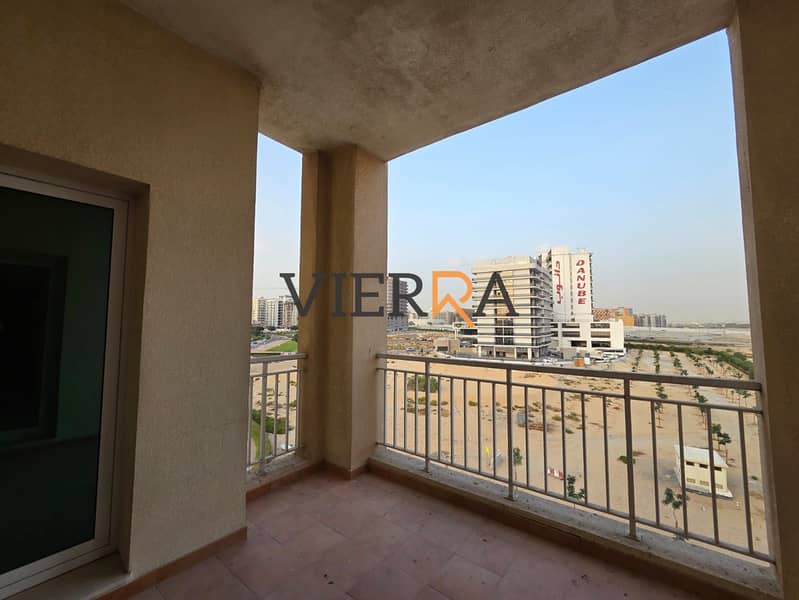 2 Bedroom+Laundry | Amazing Layout | Fully Furnished - Image 11