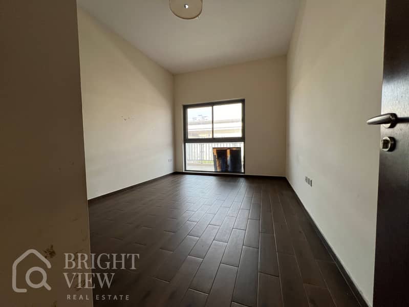 LARGE 3BR CLOSE KITCHEN CHILLER FREE NEXT 2 THE METRO - Image 26