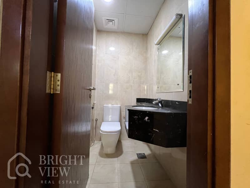 LARGE 3BR CLOSE KITCHEN CHILLER FREE NEXT 2 THE METRO - Image 29