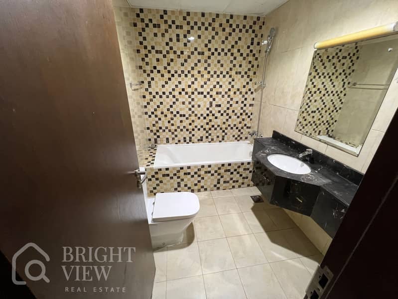 LARGE 3BR CLOSE KITCHEN CHILLER FREE NEXT 2 THE METRO - Image 30