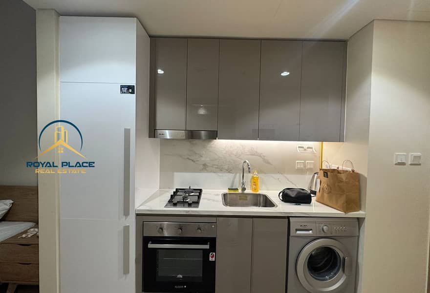 Sleek Modern Studio | Canal & Community Views