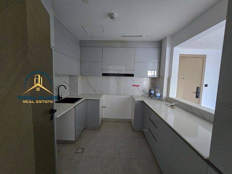 3 BR Family Haven in Binghatti Creek, Al Jaddaf - Image 11