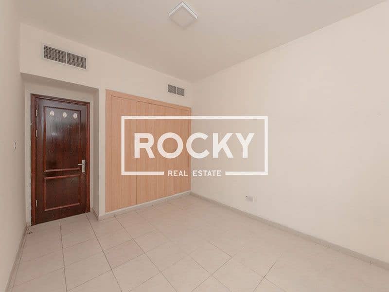 3 B/R Apt | Central A/C | Al Nahda - Image 7